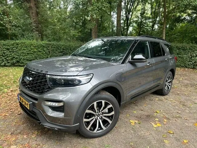 Ford Explorer 3.0 V6 Ecoboost Phev 457pk Aut 2021 Grijs uit 2021