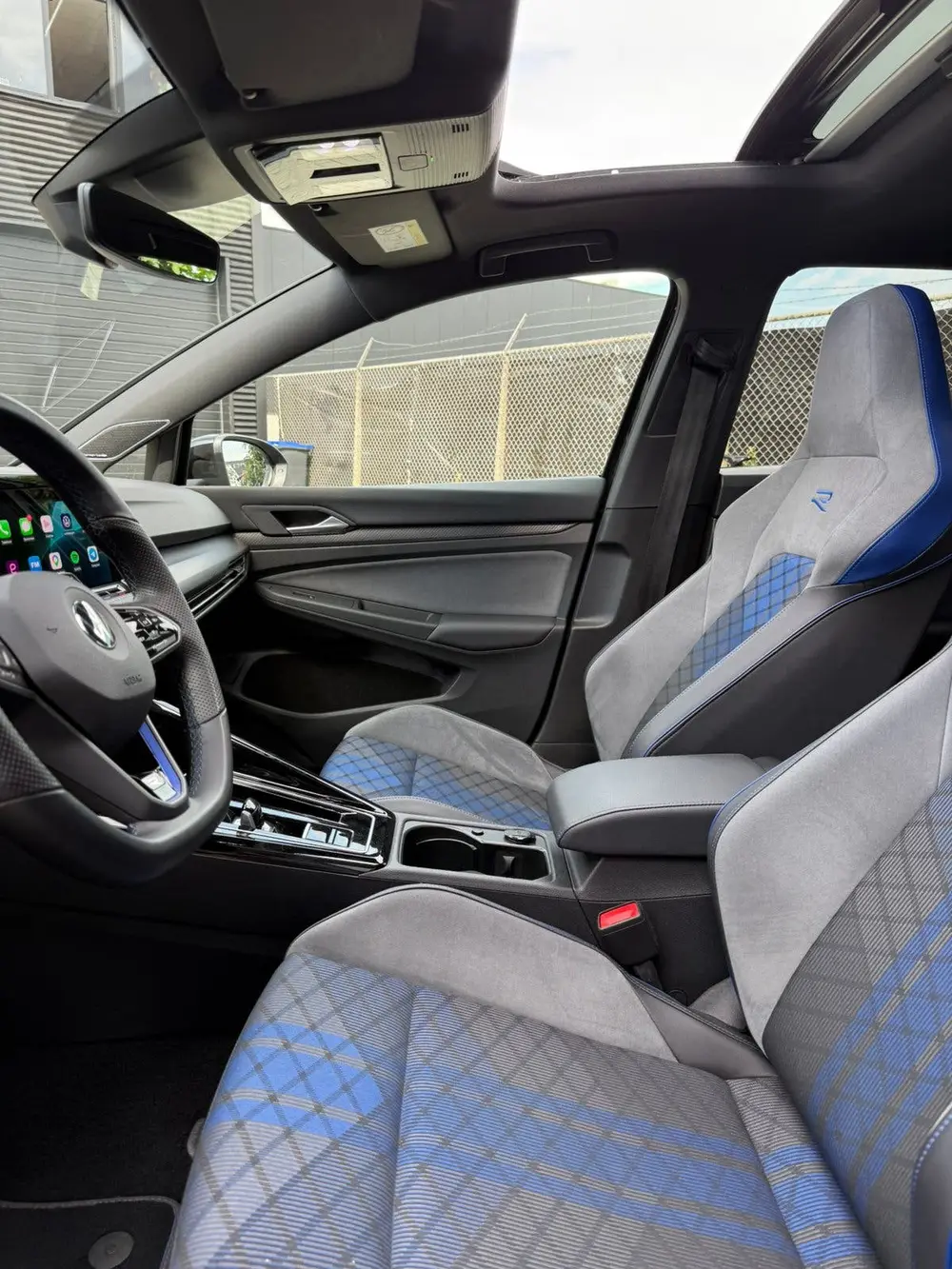 Volkswagen Golf 2.0 TSI 320pk 7-DSG 4MOTION 2022 Zwart uit 2022, foto 16