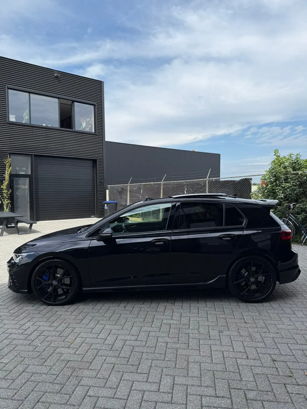 Volkswagen Golf 2.0 TSI 320pk 7-DSG 4MOTION 2022 Zwart uit 2022, foto 3