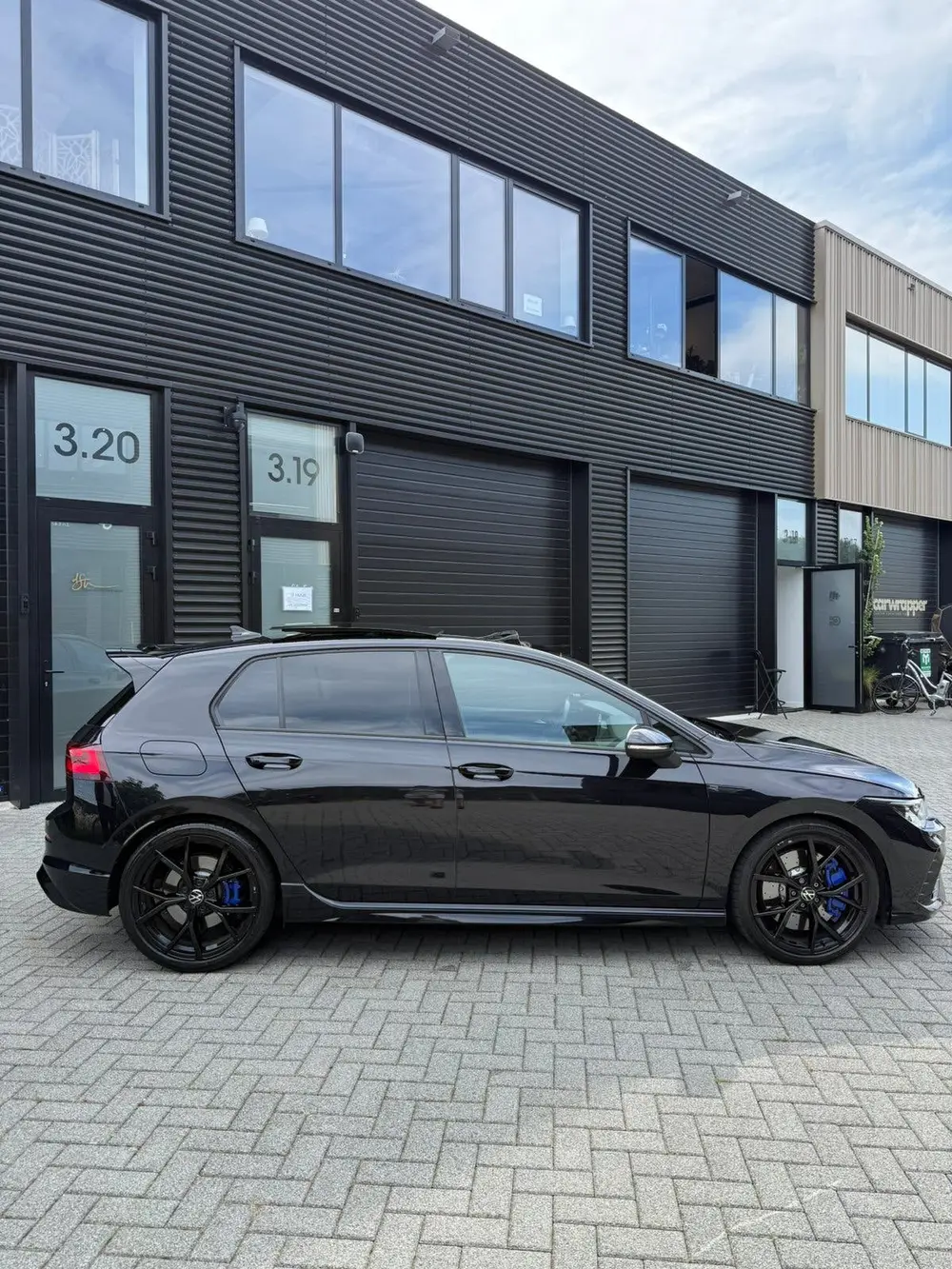 Volkswagen Golf 2.0 TSI 320pk 7-DSG 4MOTION 2022 Zwart uit 2022, foto 8