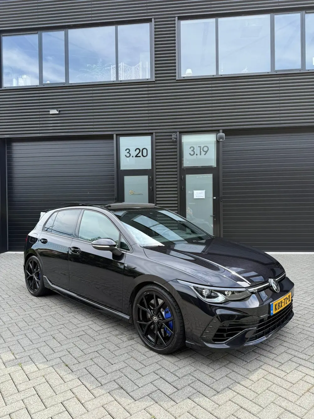 Volkswagen Golf 2.0 TSI 320pk 7-DSG 4MOTION 2022 Zwart uit 2022, foto 9