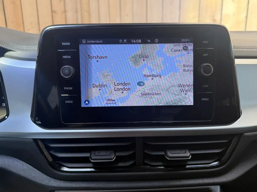 Volkswagen T-Roc 1.0 TSI Life Business Achteruitrijcamera | uit 2022, foto 12