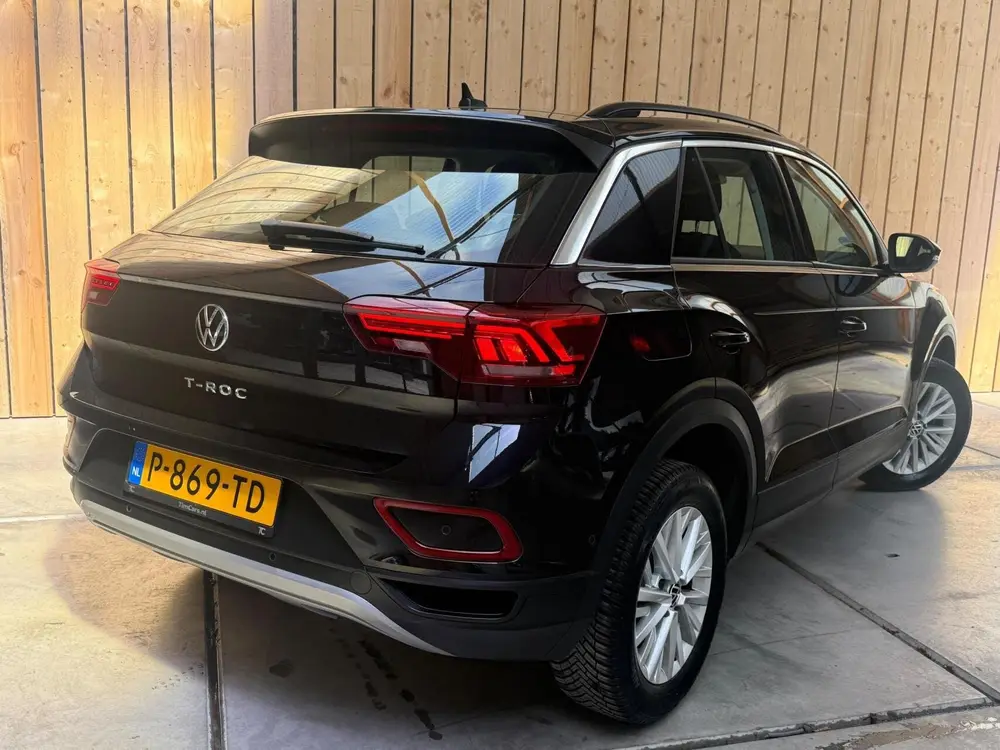 Volkswagen T-Roc 1.0 TSI Life Business Achteruitrijcamera | uit 2022, foto 2