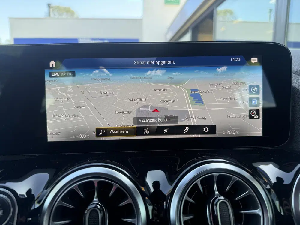 Mercedes-Benz GLA 250 e Progressive uit 2021, foto 10
