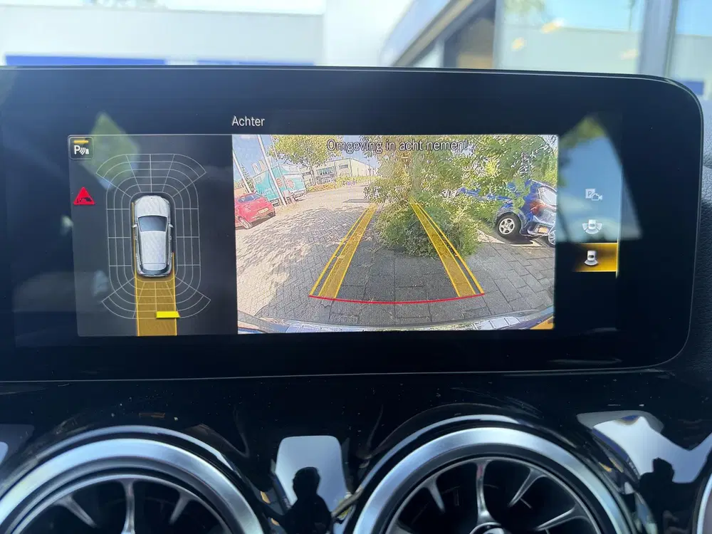 Mercedes-Benz GLA 250 e Progressive uit 2021, foto 12