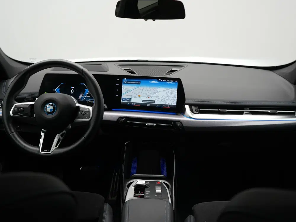 BMW X1 xDrive30e M Sport PHEV 326pk Dealer O.H. uit 2023, foto 16