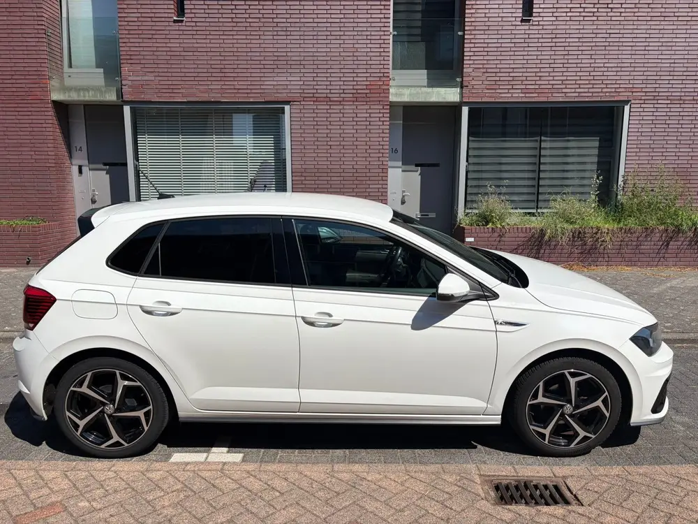 Volkswagen Polo 1.0 TSI Highline R-Line 2019 Wit uit 2019
