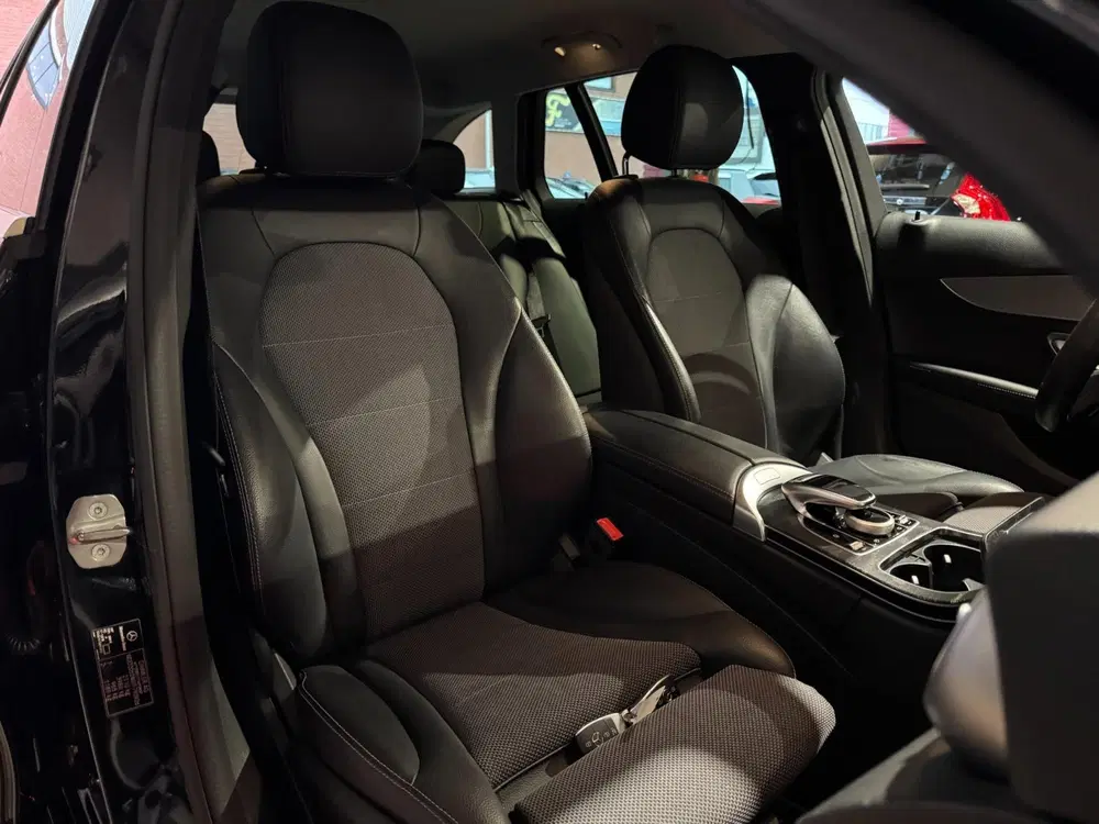 Mercedes-Benz C-Klasse 180 Solution 156pk uit 2020, foto 8