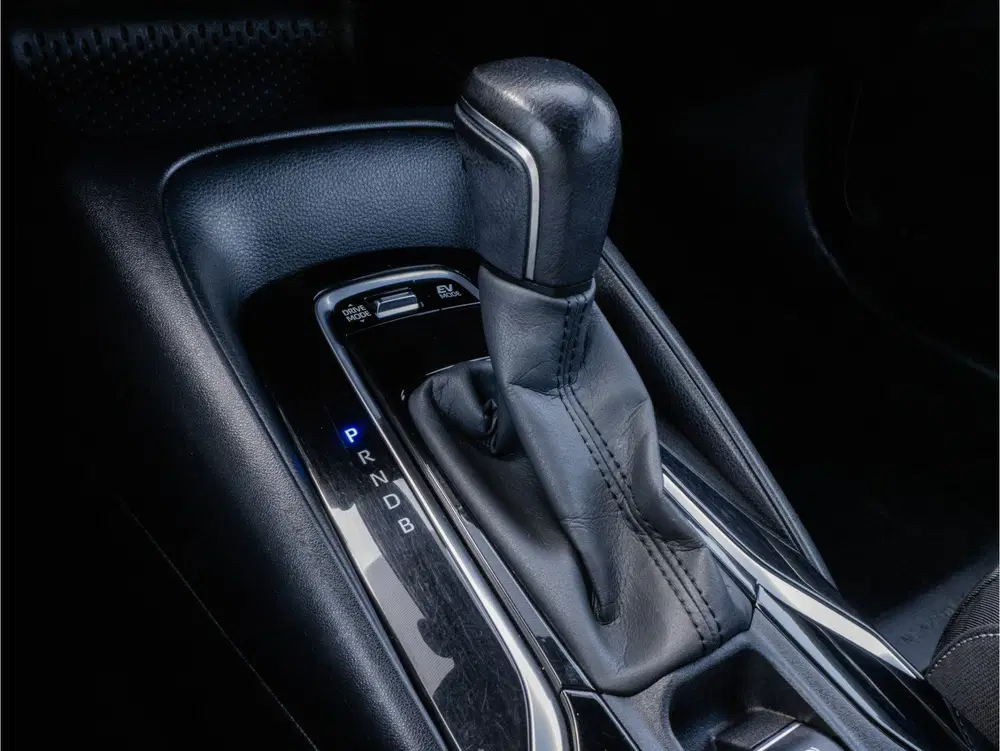 Toyota Corolla 1.8 Hybrid Business Navigatie uit 2022, foto 20