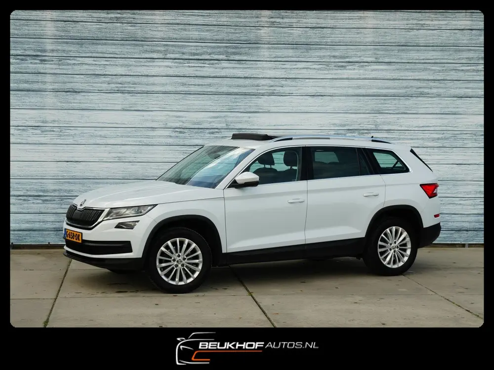 Skoda Kodiaq 1.5 TSI Business 7 Persoon Pano Trekhaak Cam uit 2019