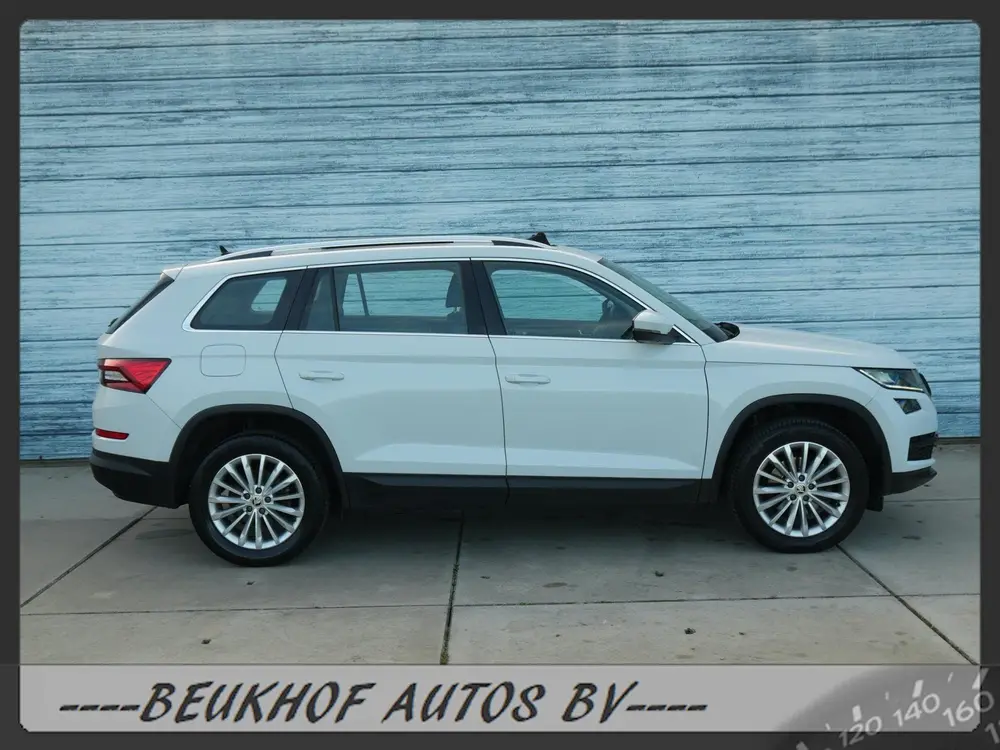 Skoda Kodiaq 1.5 TSI Business 7 Persoon Pano Trekhaak Cam uit 2019, foto 10