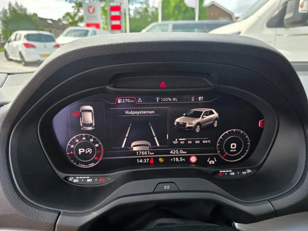 Audi Q2 35 TFSI S Edition uit 2023, foto 17