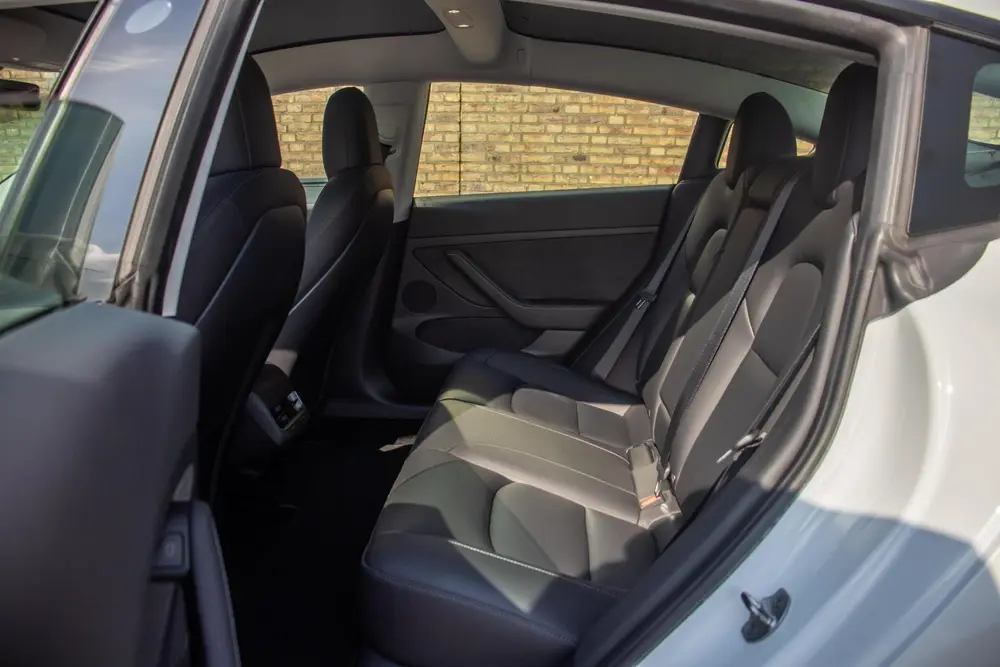 Tesla Model 3 Standard RWD Plus 60 kWh uit 2021, foto 12