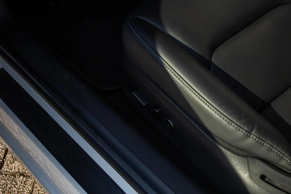 Tesla Model 3 Standard RWD Plus 60 kWh uit 2021, foto 18