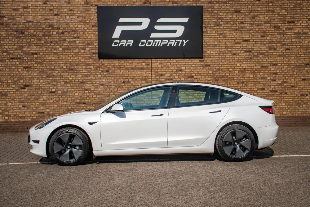 Tesla Model 3 Standard RWD Plus 60 kWh uit 2021, foto 3