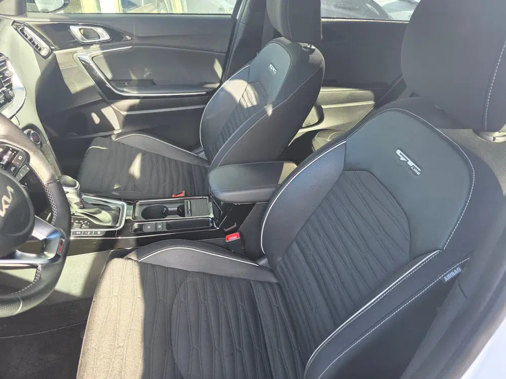 Kia ProCeed 1.5 T-GDi GT-Lineautomaat uit 2022, foto 20