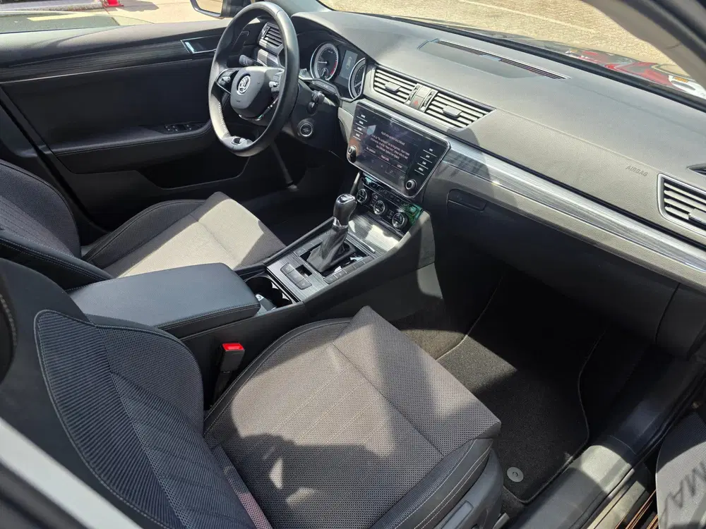 Skoda Superb 1.5 TSI ACT Business Edition Plus uit 2021, foto 16