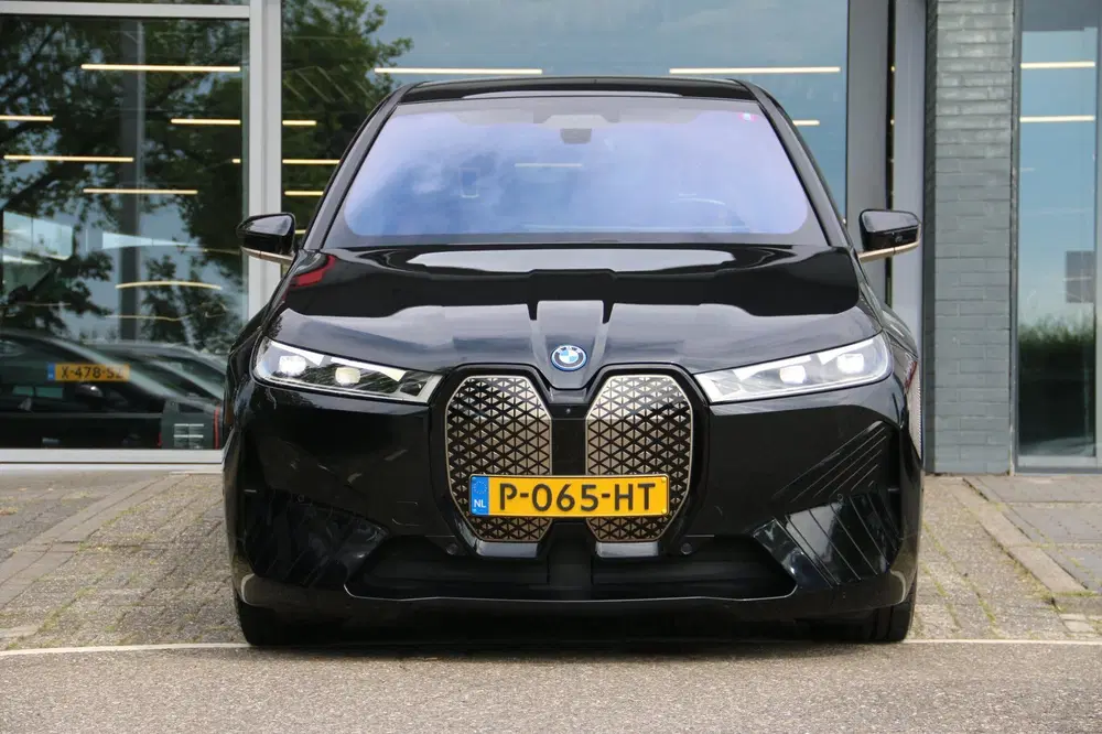 BMW iX XDrive50 High Executive 112 kWh COPILOT LA uit 2022, foto 2