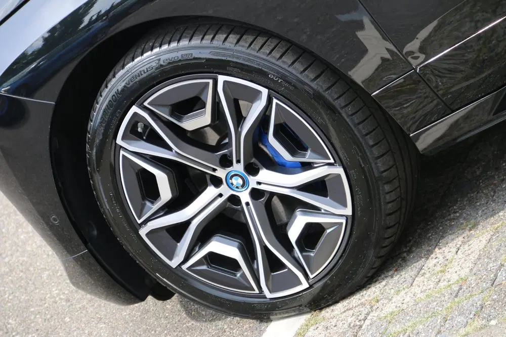 BMW iX XDrive50 High Executive 112 kWh COPILOT LA uit 2022, foto 5