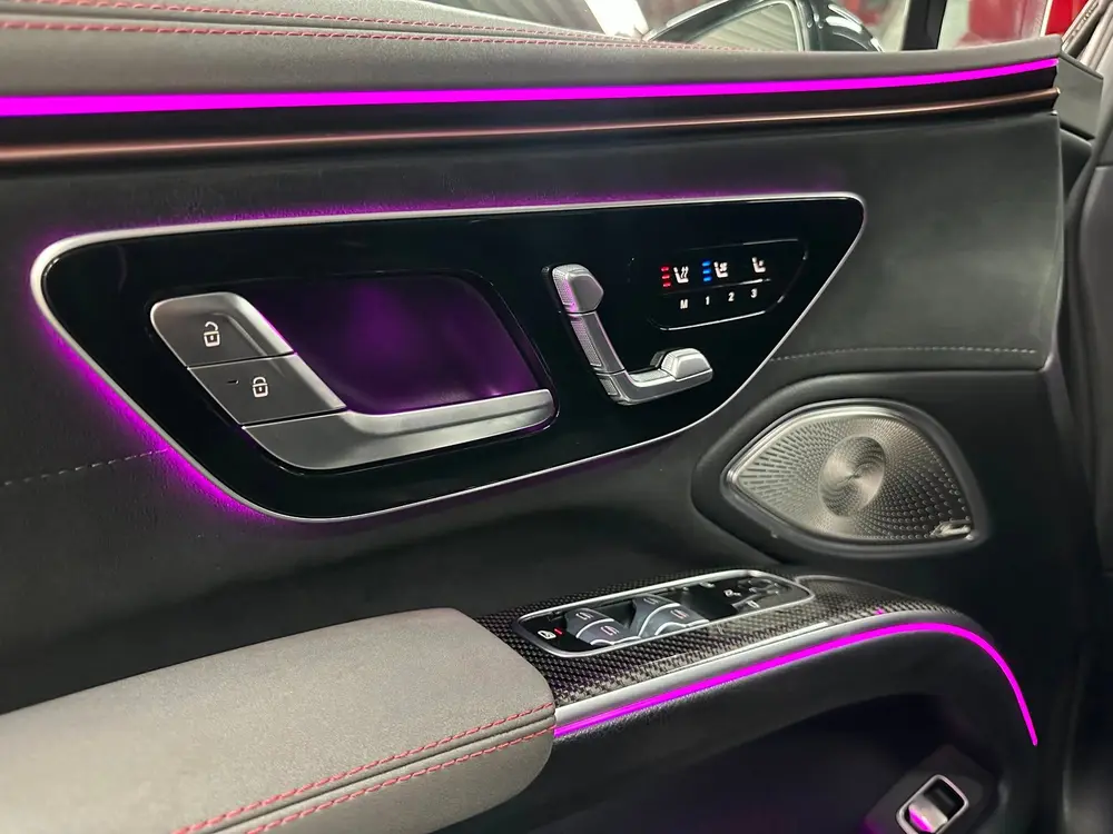 Mercedes-Benz EQS uit 2022, foto 12