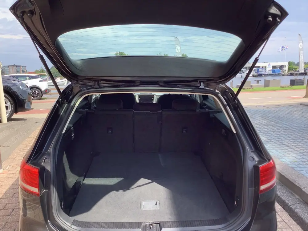 Volkswagen Passat Variant 1.5 TSI Highline automaat uit 2019, foto 8