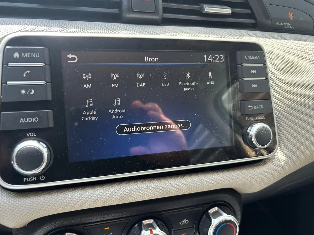 Nissan Micra 1.0 IG-T N-Connecta Trekhaak Carplay Camera uit 2019, foto 12