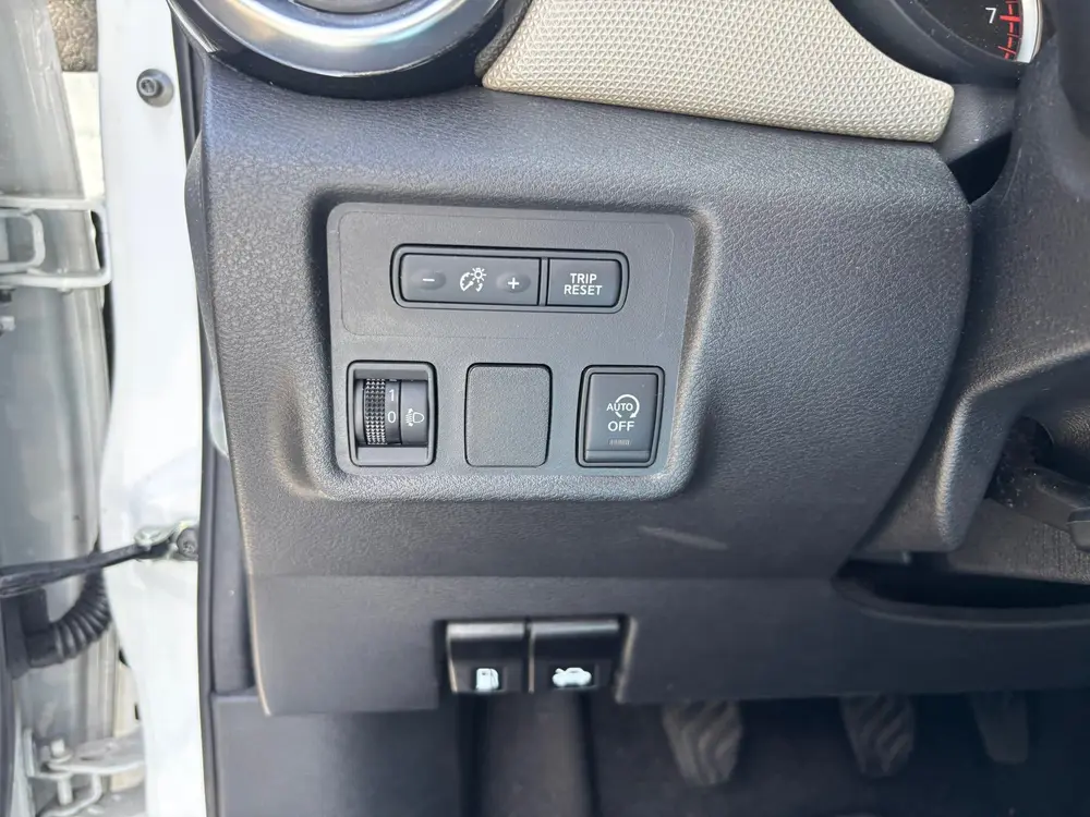 Nissan Micra 1.0 IG-T N-Connecta Trekhaak Carplay Camera uit 2019, foto 15
