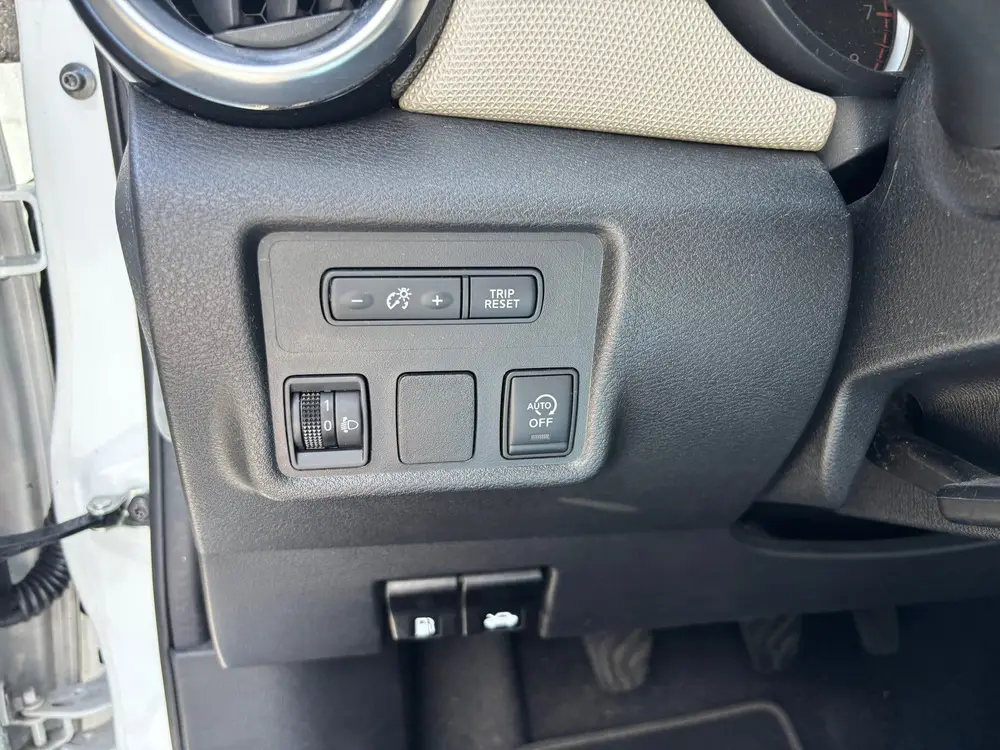 Nissan Micra 1.0 IG-T N-Connecta Trekhaak Carplay Camera uit 2019, foto 9