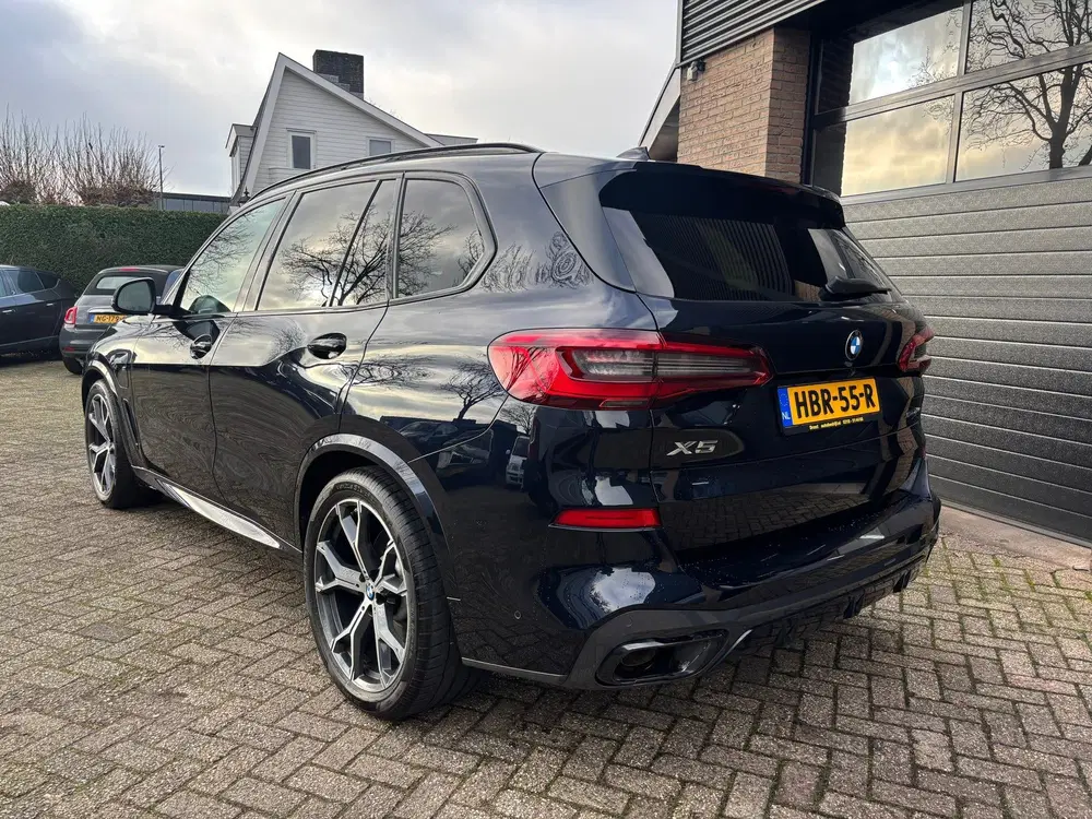 BMW X5 XDrive45e High Executive M-Sport Laser Sky uit 2020, foto 3