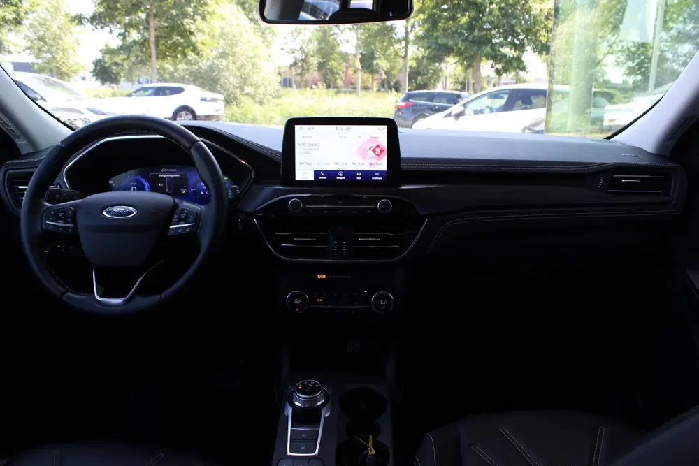 Ford Kuga 2.5 PHEV Vignale Trekhaak Wegklapbaar uit 2021, foto 2