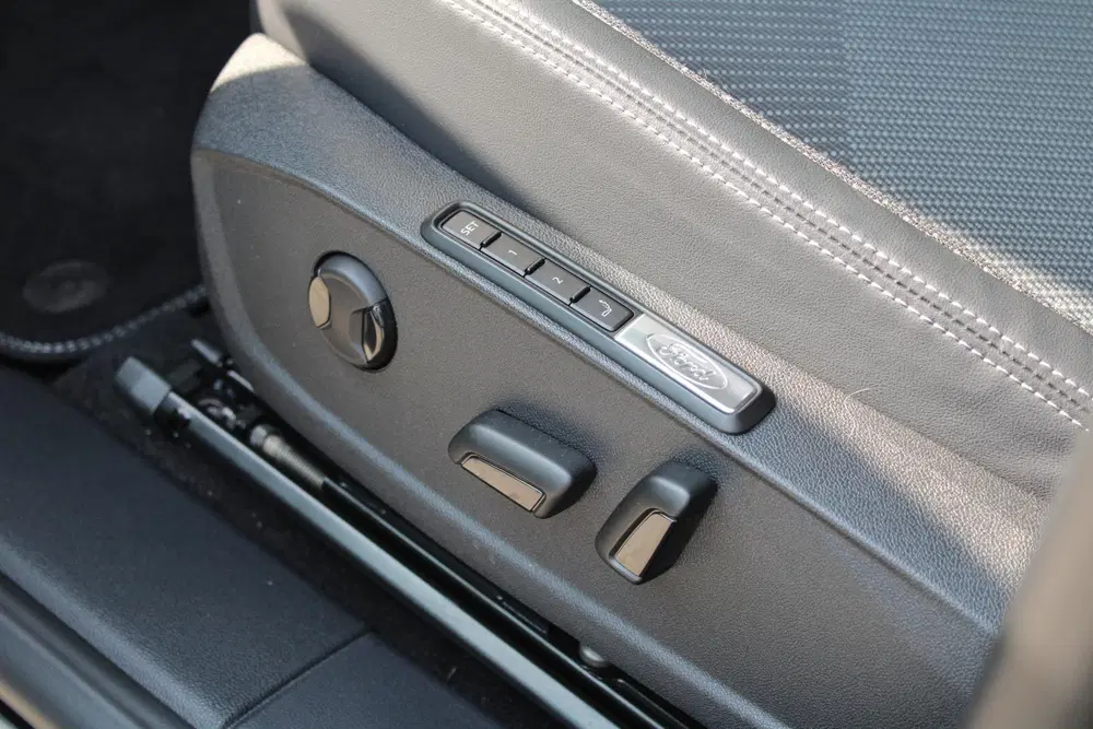 Ford Explorer Select Extended Range AWD 79 kWh uit 2025, foto 11