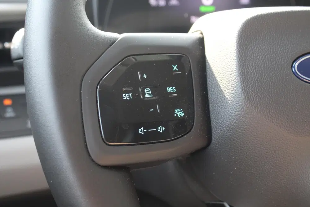 Ford Explorer Select Extended Range AWD 79 kWh uit 2025, foto 18