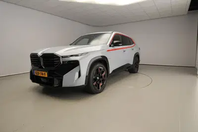 BMW XM PHEV Label Red uit 2024