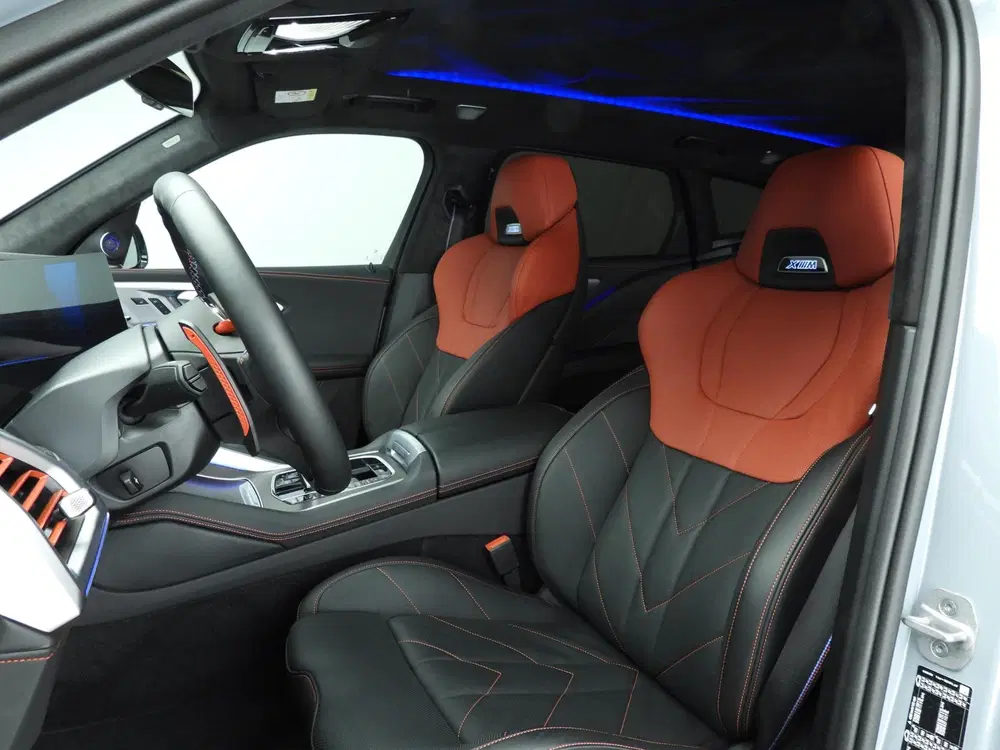 BMW XM PHEV Label Red uit 2024, foto 4
