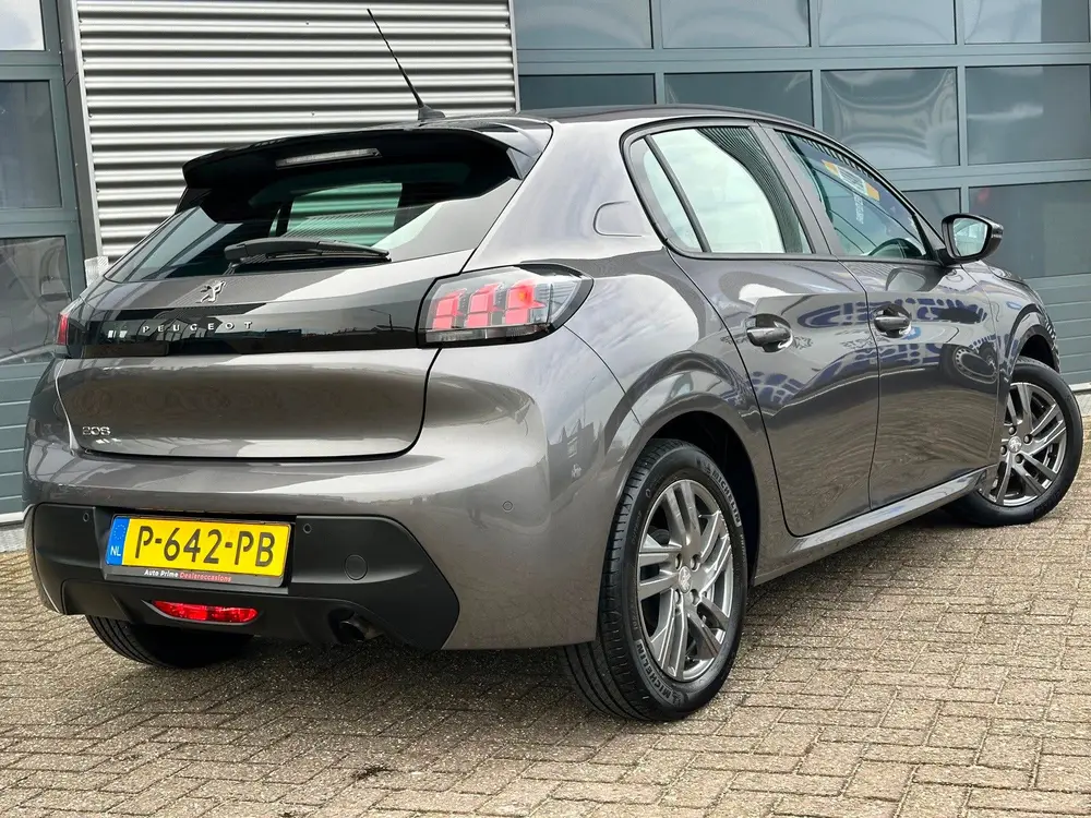 Peugeot 208 1.2 PureTech Active Pack uit 2022, foto 3