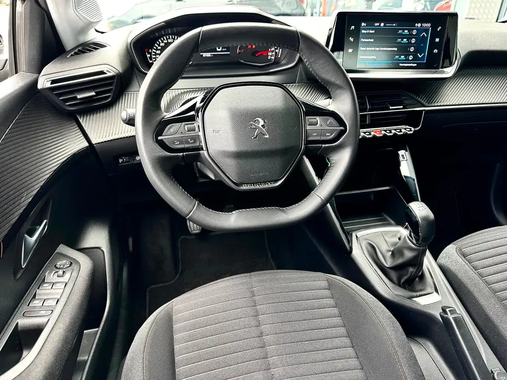 Peugeot 208 1.2 PureTech Active Pack uit 2022, foto 5
