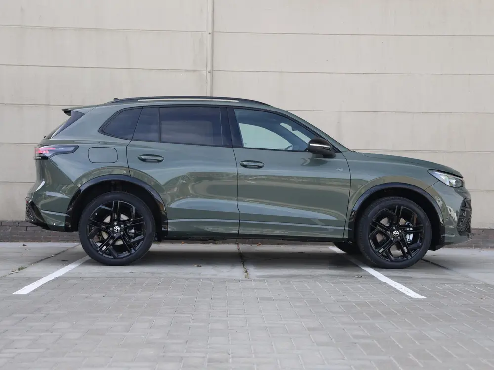 Volkswagen Tiguan R-Line Edition 1.5 eHybrid 204 PK | Trekha uit 2026, foto 2