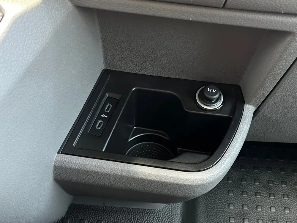 Volkswagen Transporter 2.0 TDI L2H1 28 Highline uit 2024, foto 15