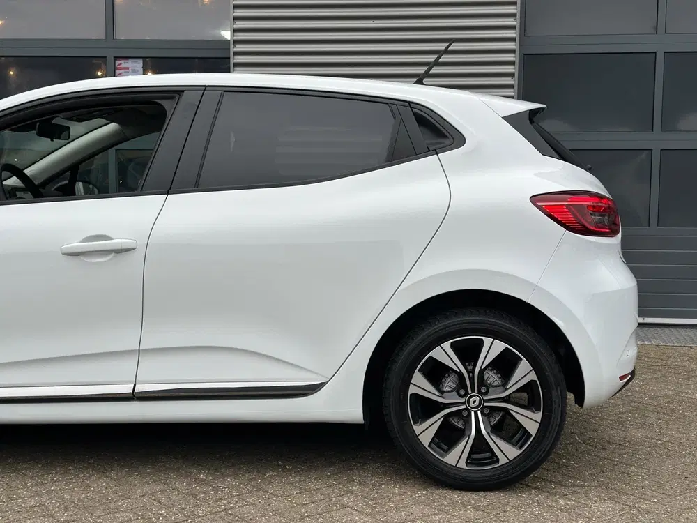 Renault Clio 1.0 TCe 90 Evolution uit 2023, foto 14