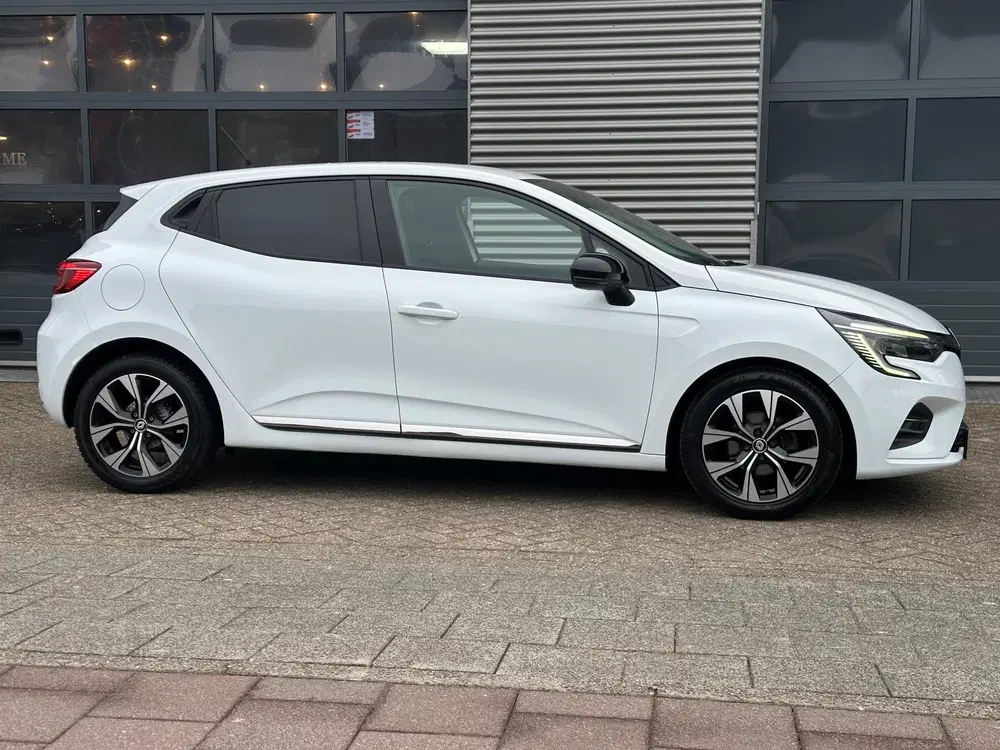 Renault Clio 1.0 TCe 90 Evolution uit 2023, foto 17