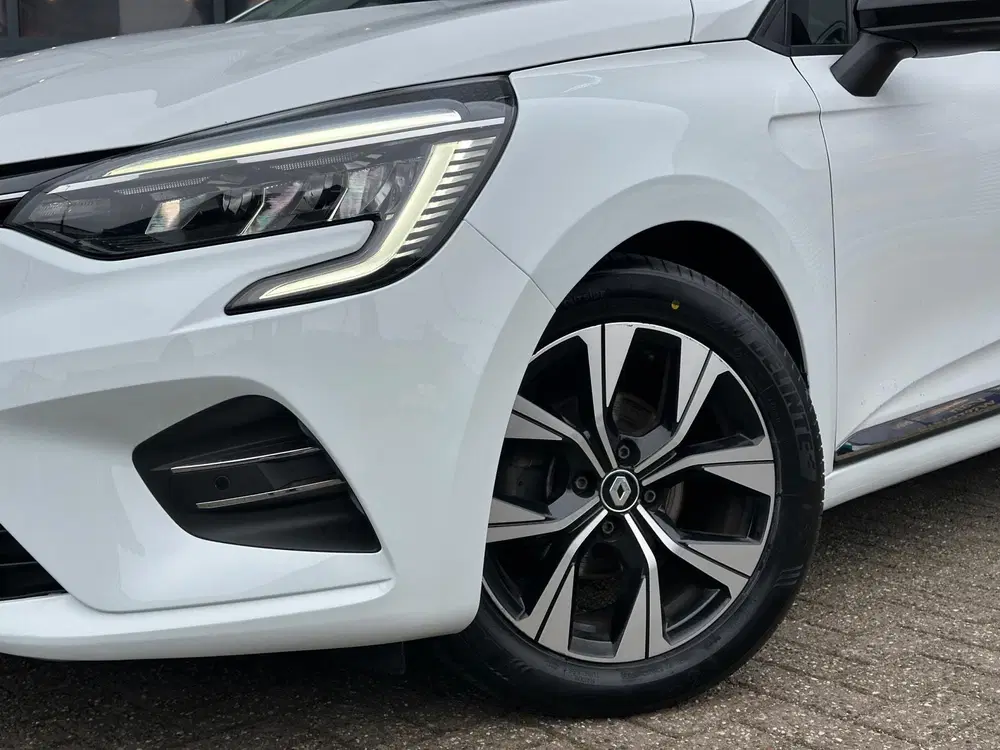 Renault Clio 1.0 TCe 90 Evolution uit 2023, foto 2