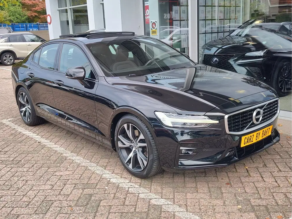 Volvo S60 2.0 T4 R-DESIGN AUTOMAAT Lederen sportstoe uit 2020, foto 7