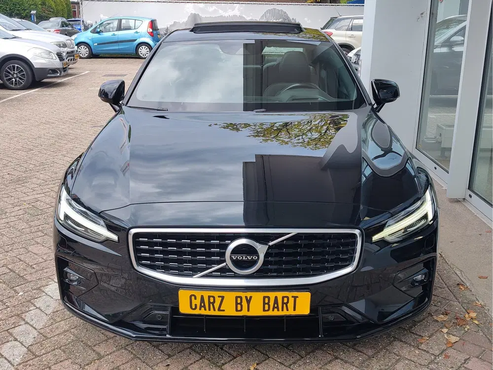 Volvo S60 2.0 T4 R-DESIGN AUTOMAAT Lederen sportstoe uit 2020, foto 8