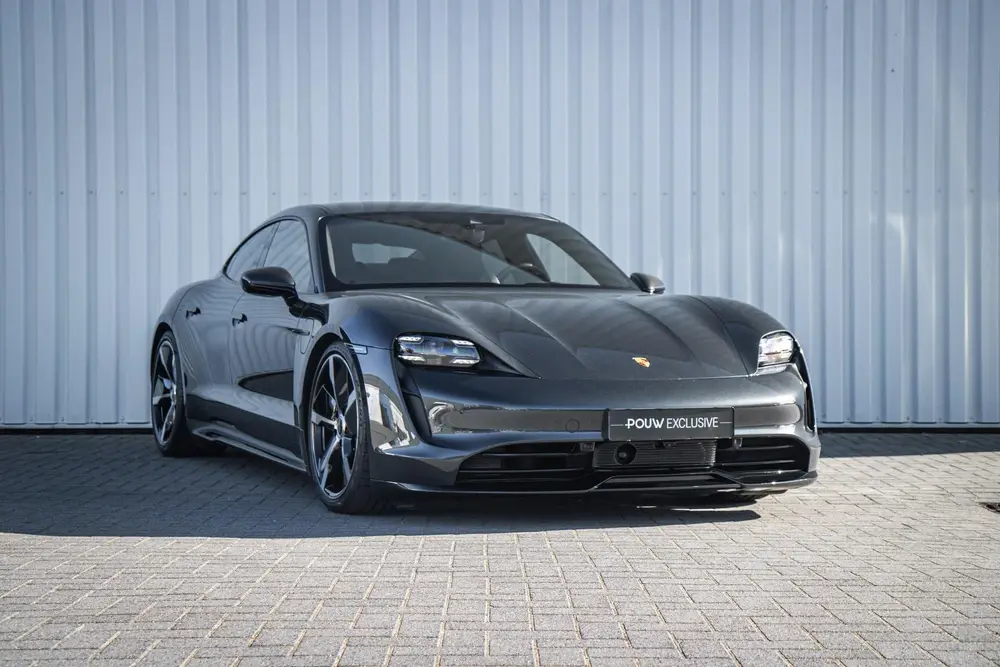 Porsche Taycan 4S 490pk Performance 84 kWh uit 2020, foto 10