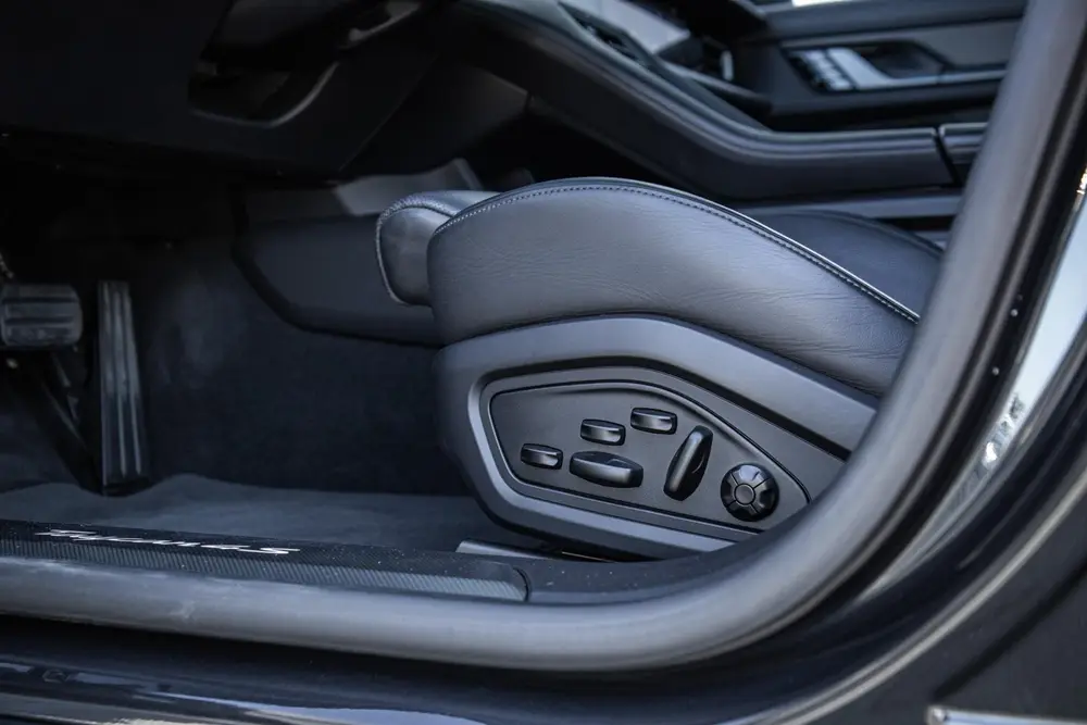 Porsche Taycan 4S 490pk Performance 84 kWh uit 2020, foto 20