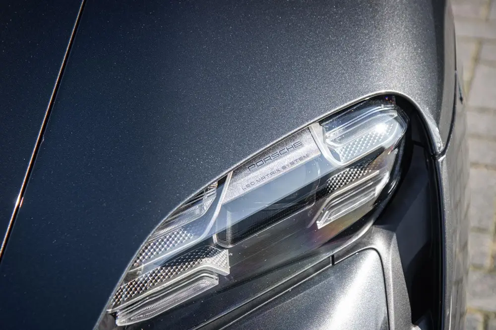 Porsche Taycan 4S 490pk Performance 84 kWh uit 2020, foto 9