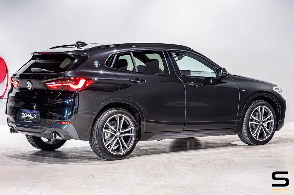 BMW X2 SDrive20i High Executive uit 2022, foto 19