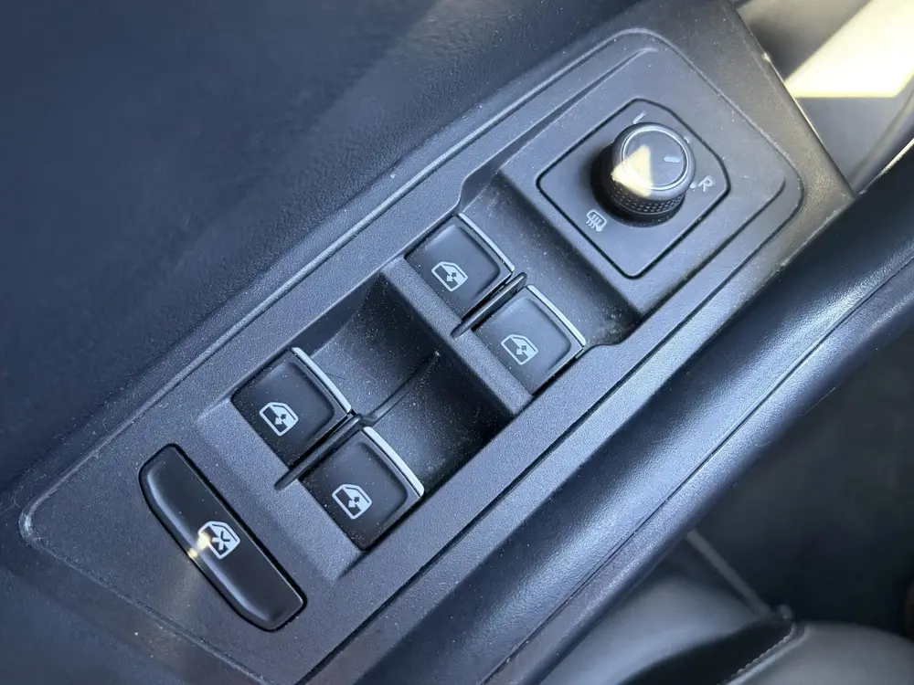 Volkswagen T-Roc 1.5 TSI Sport | NAVIGATIE | ADAPTIVE CRUISE uit 2019, foto 20