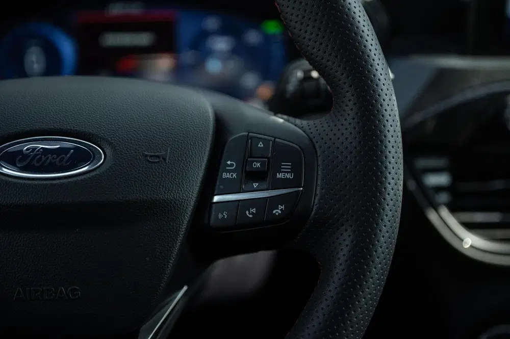 Ford Kuga 2.5 PHEV ST-Line X PANO TREKHAAK ADAPTIVE uit 2022, foto 17