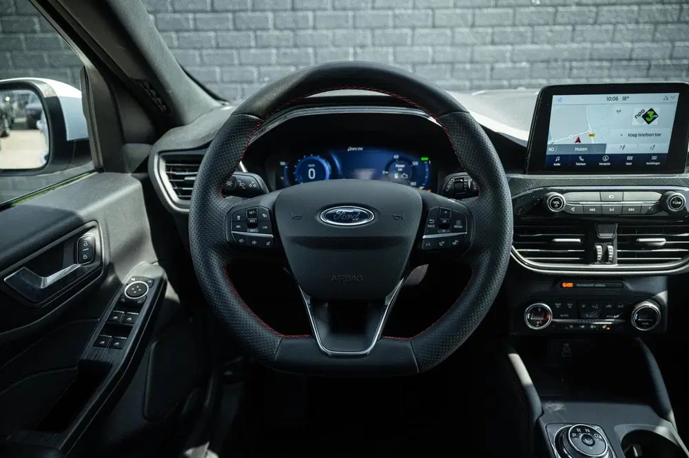 Ford Kuga 2.5 PHEV ST-Line X PANO TREKHAAK ADAPTIVE uit 2022, foto 6